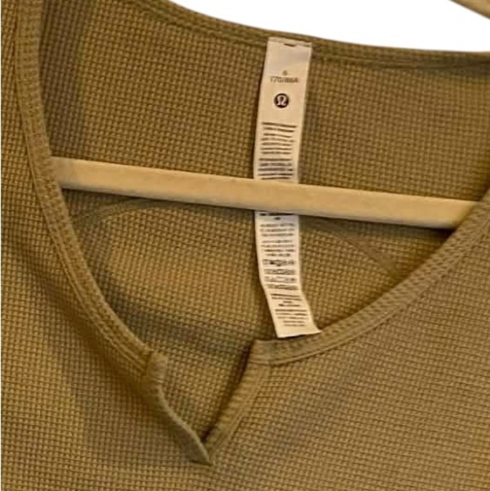 Lululemon long sleeve cropped top GREEN Size 6 - Picture 4 of 4